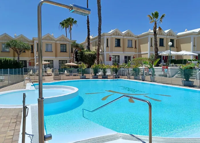 公寓 Complejo Sun's Gardens - *